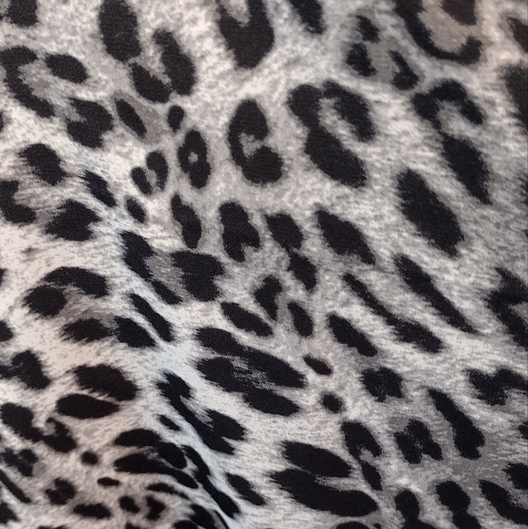 Sz 4X (26) NWT TORRID Harper Formal Grey Leopard Flutter Sleeves Vneck 31"PTP - Picture 14 of 14